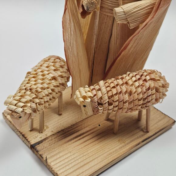 Vintge Czech Corn Husk Shepherd with 2 sheep Hand-made Nativity Christmas - Picture 7 of 8